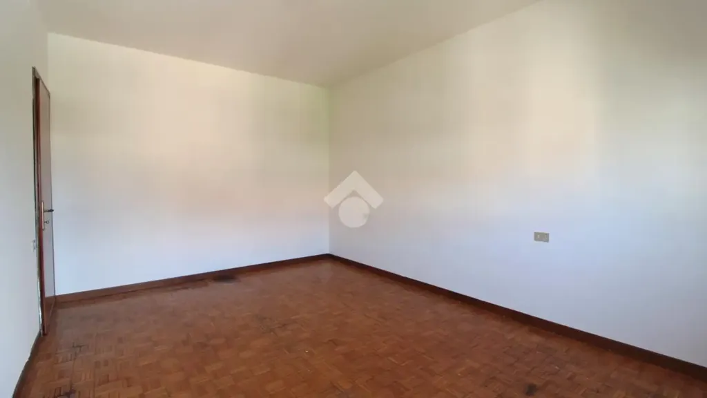 Appartement 4 pièces à IT