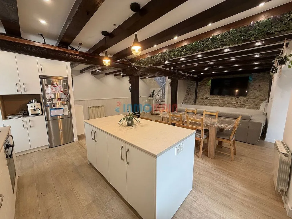 Cuisine - Chalet with Pool and Terrace in Ataun