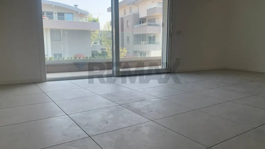 Elutuba - Apartment with Terraces in Dalmine