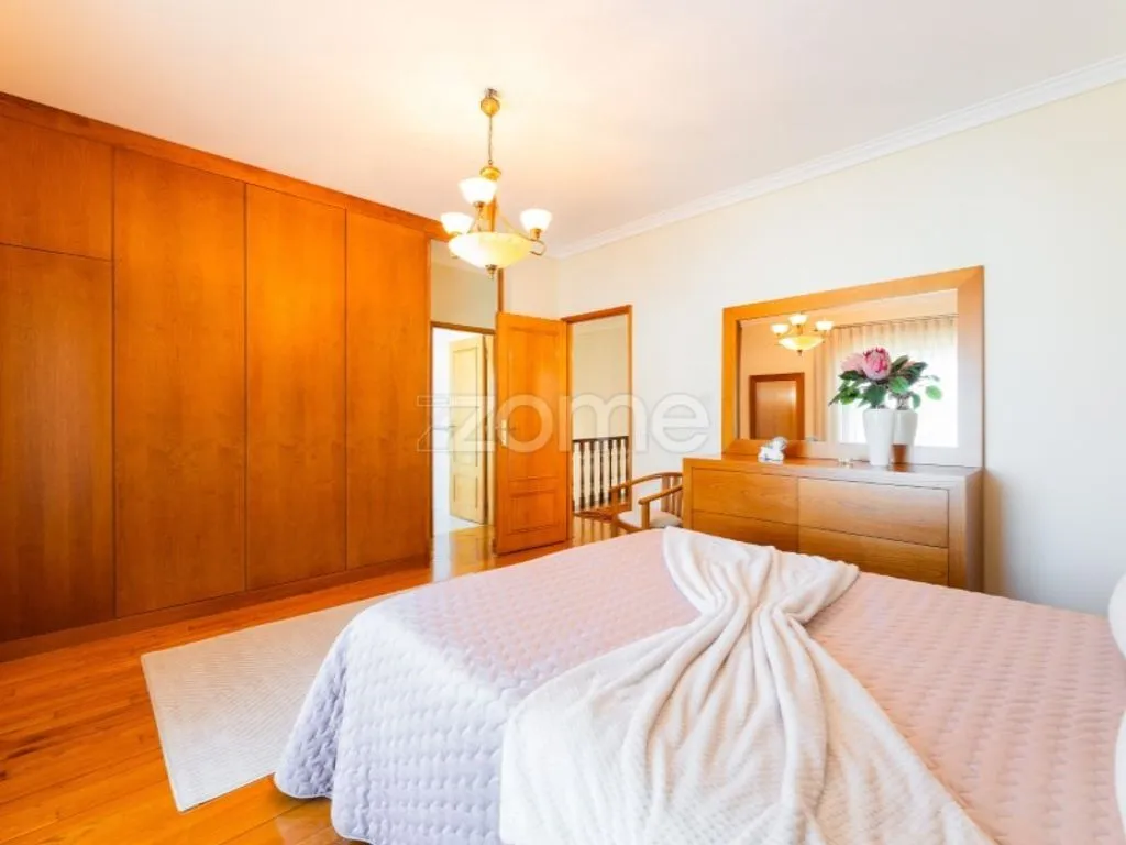 Magamistoad - Luxury House with Garden in Vimieiro, Braga