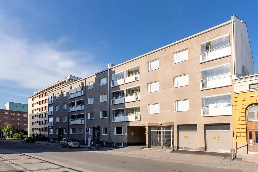 Välivaade - Modernised Flat with Balcony in Tampere Centre