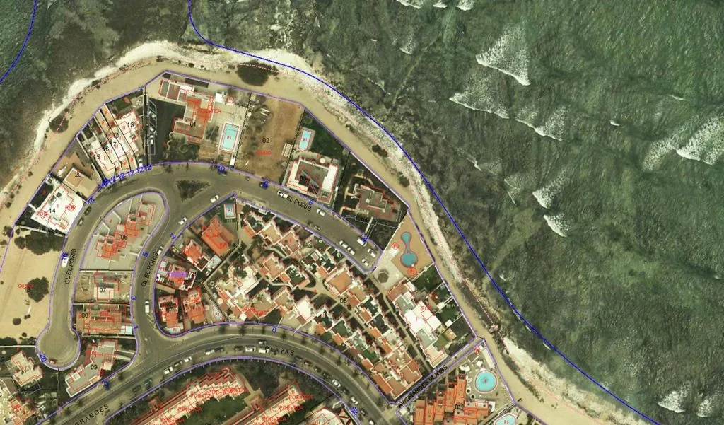 Renovated Villa with Rooftop Terrace in Corralejo