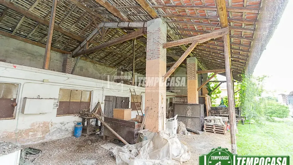Aed - Rustic Cottages to Renovate in Guardamiglio