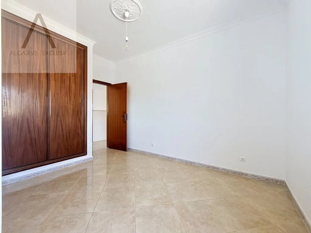Pièces - Renovated Villa with Pool in Olhão