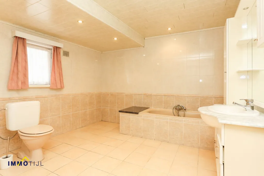 Vannitoad - Half-Open House with Garden in Lebbeke