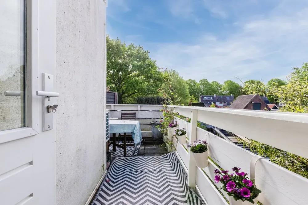 Balcon - Maisonnette with Church View in Heiloo