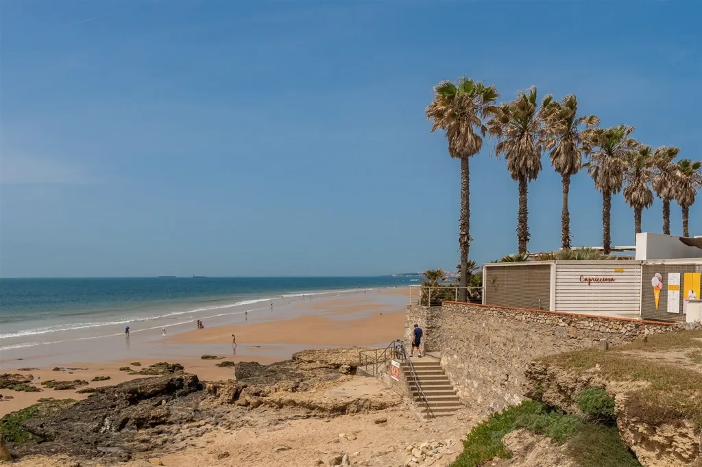 Modern Apartment with Sea View in Carcavelos