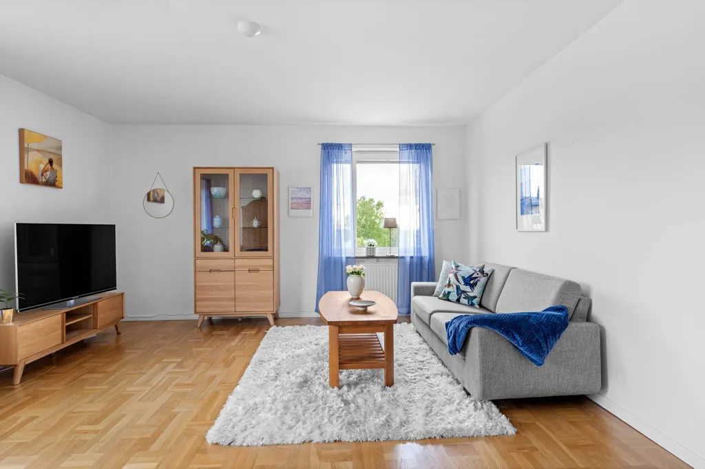 Soggiorno - Apartment with South-Facing Balcony in Tullingeberg