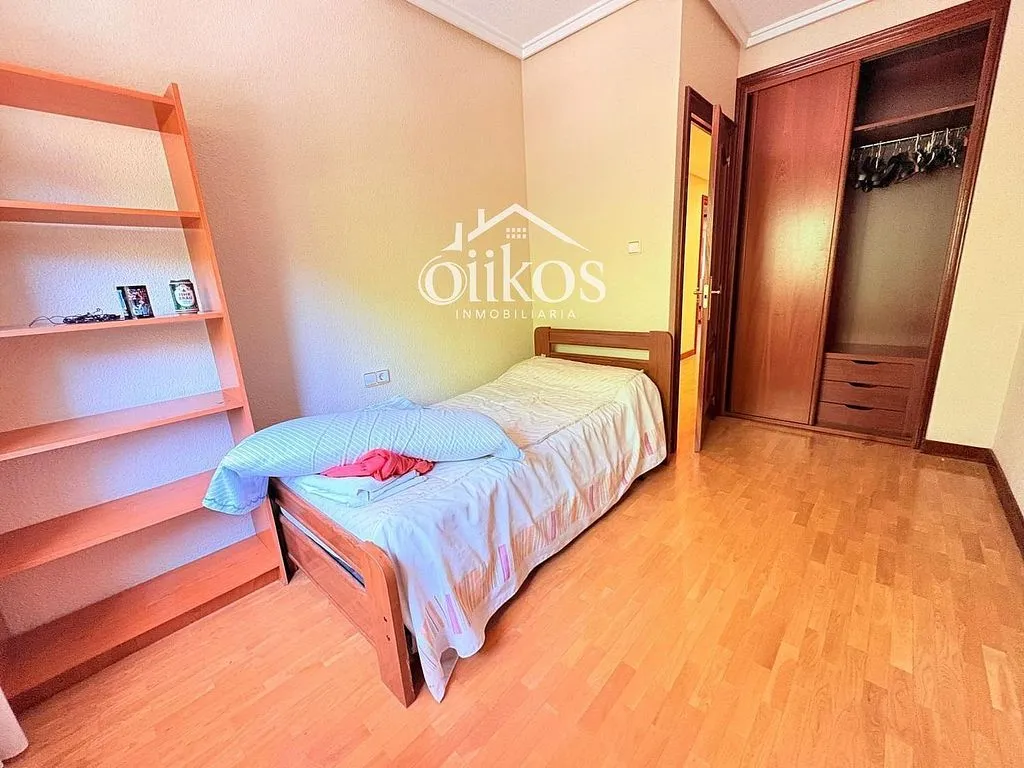 Magamistoad - Apartment with Garage in Salesas