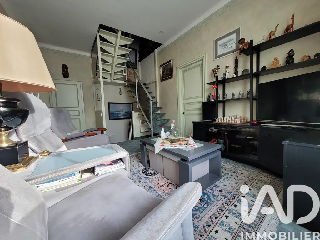 Living Room - 7-Piece House with Large Garage in Blain