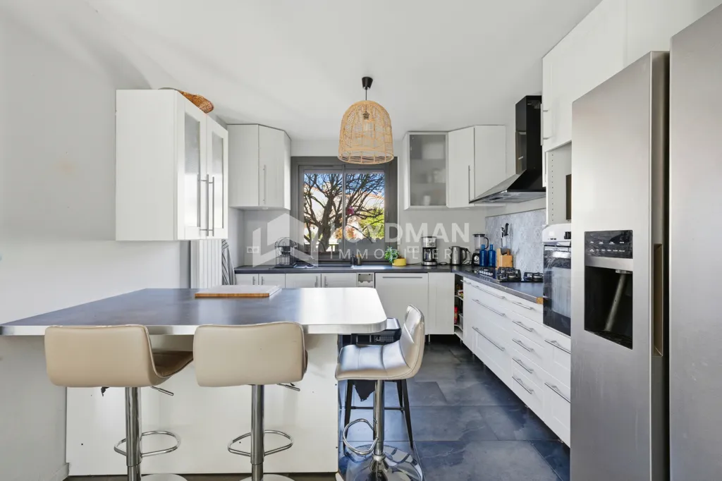 Cuisine - Villa Familiale avec Piscine à Juvignac