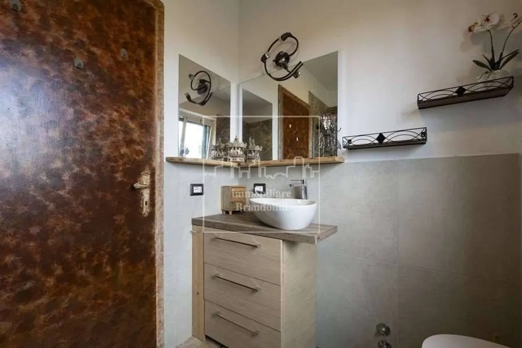 Bagni - Villa with Lake View in Gavirate