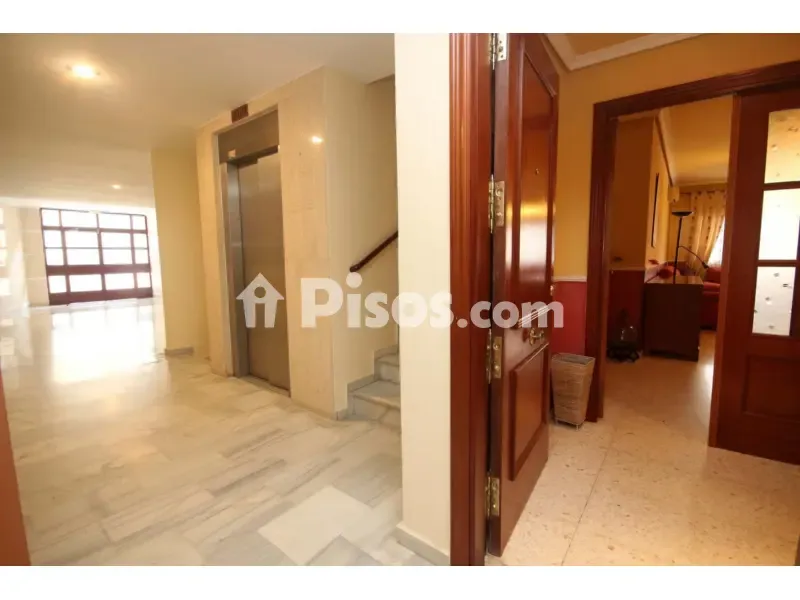 Hallway - Apartment with Private Garage in Ciudad Jardín