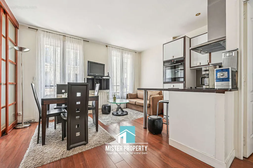 Elutuba - 2-Bedroom Apartment with Metro Access in Levallois