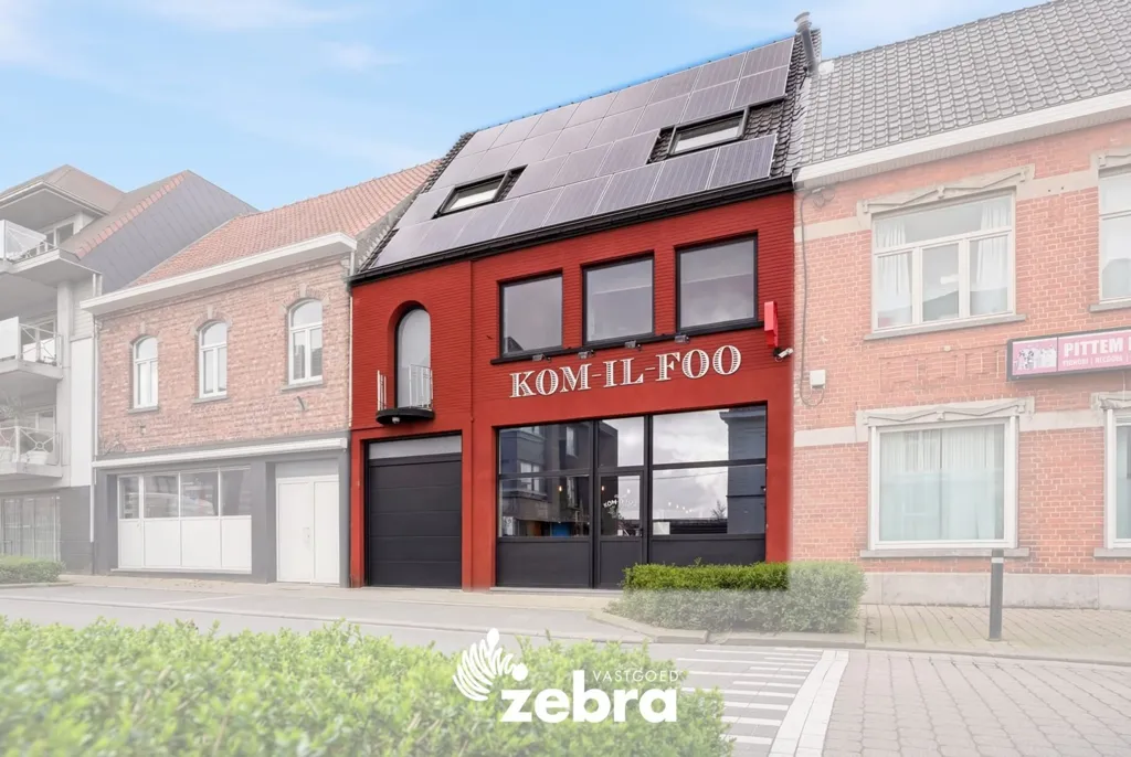 Extérieur - Commerce et Appartement en Centre-ville à Pittem