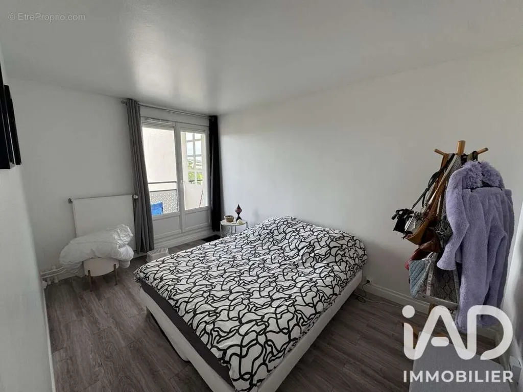 Camere da letto - Apartment with Balcony in Chilly-Mazarin