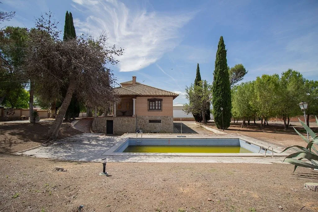 Piscine - Rustic House with Pool and Terrace in Carmena