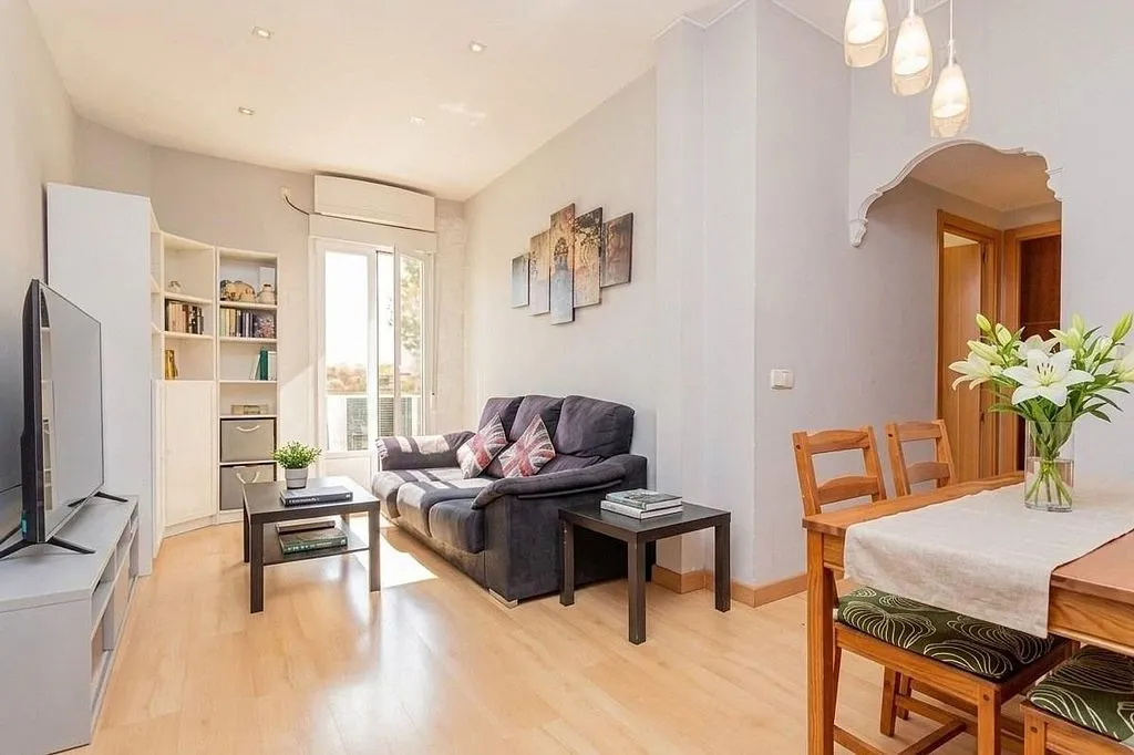 Séjour - Apartment with Balcony near Atocha, Madrid