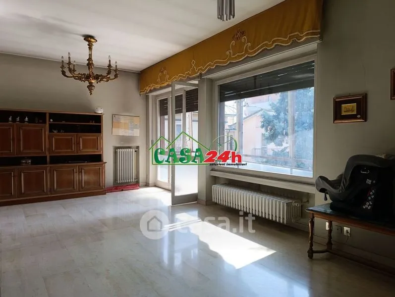Séjour - Triplex House with Communal Garden in Saronno