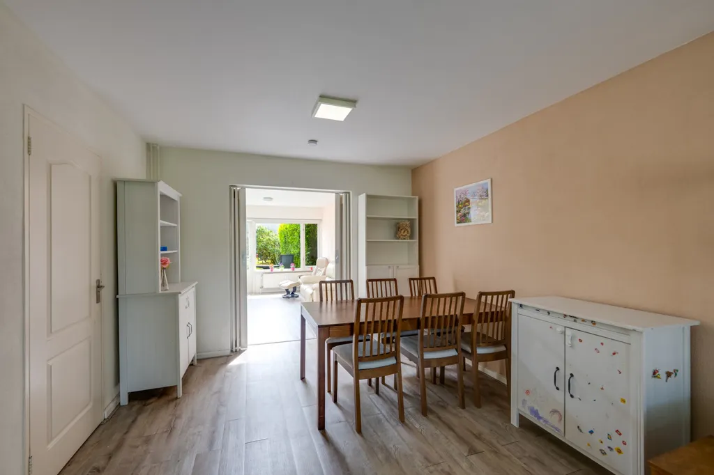 Salle à manger - Two-Storey House with Garden in Rijen