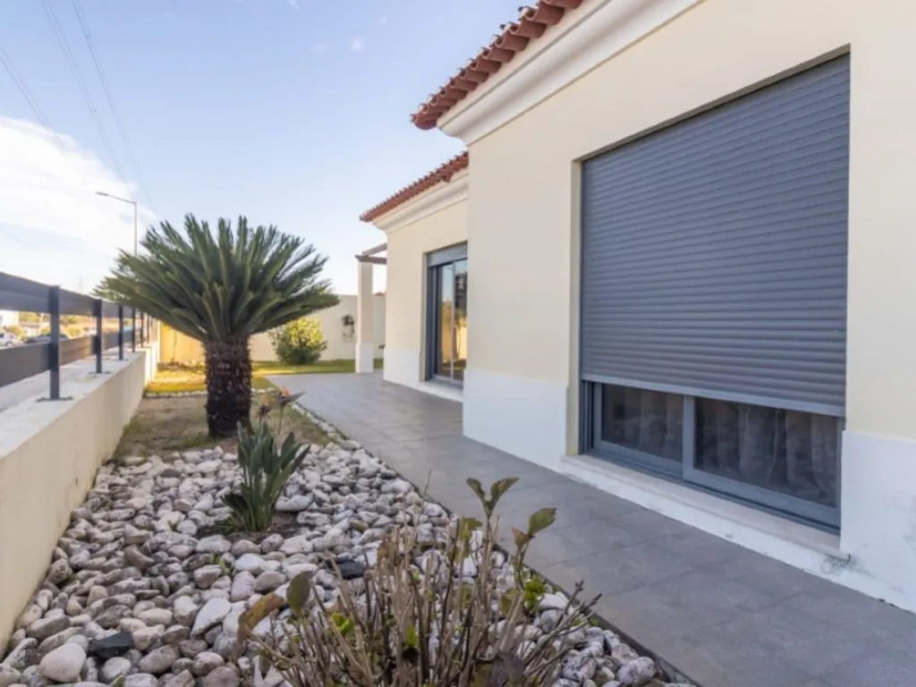 Välivaade - Luxury House with Pool in Setúbal