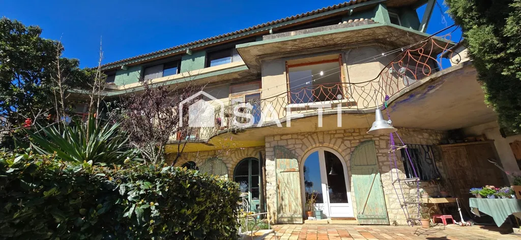 Esterno - Architectural Villa with Palais des Papes View