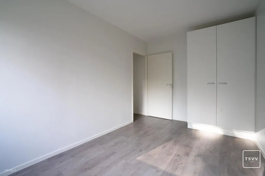 Chambres - Renovated Top-Floor Flat with Balcony in Koivula
