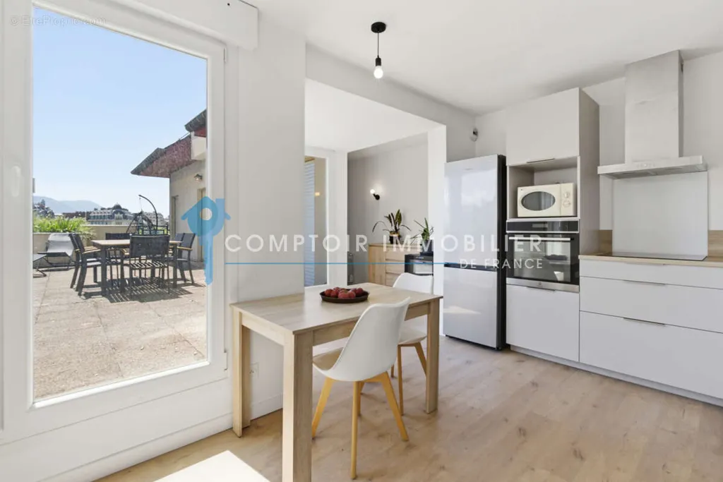 Cuisine - Appartement Duplex avec Terrasse 45m2 à Grenoble
