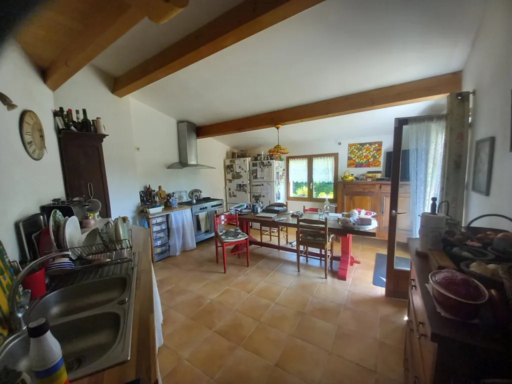 Cuisine - Corps de ferme en pierre avec piscine près de Sarlat
