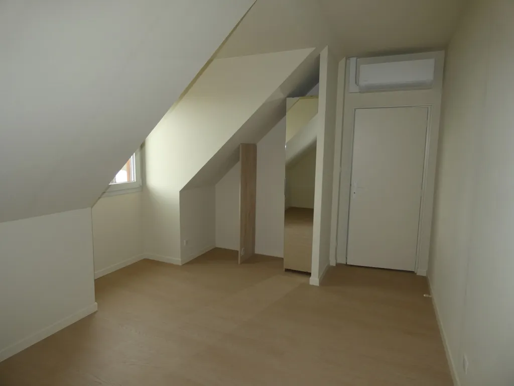 Pièces - Appartement Rénové 4 Pièces à Beaune