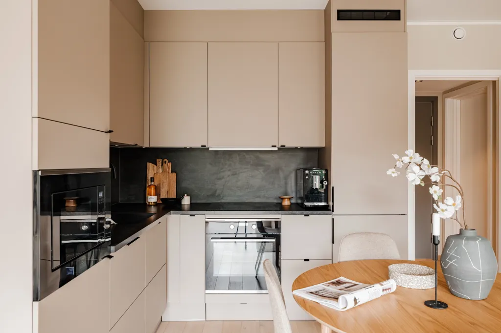 Kitchen - 3-Bedroom Apartment with Garden Access in Oslo