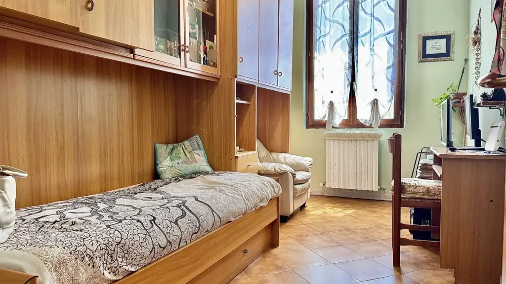 Chambres - 3-Bed Apartment with Veranda in Parma