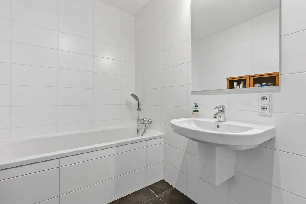 Bathrooms - Galerie Flat with Sea View in The Hague