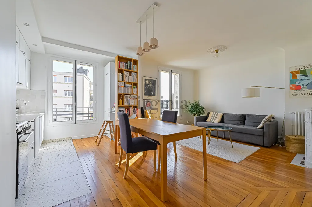 Séjour - Appartement Refait avec Balcon à Charenton-le-Pont