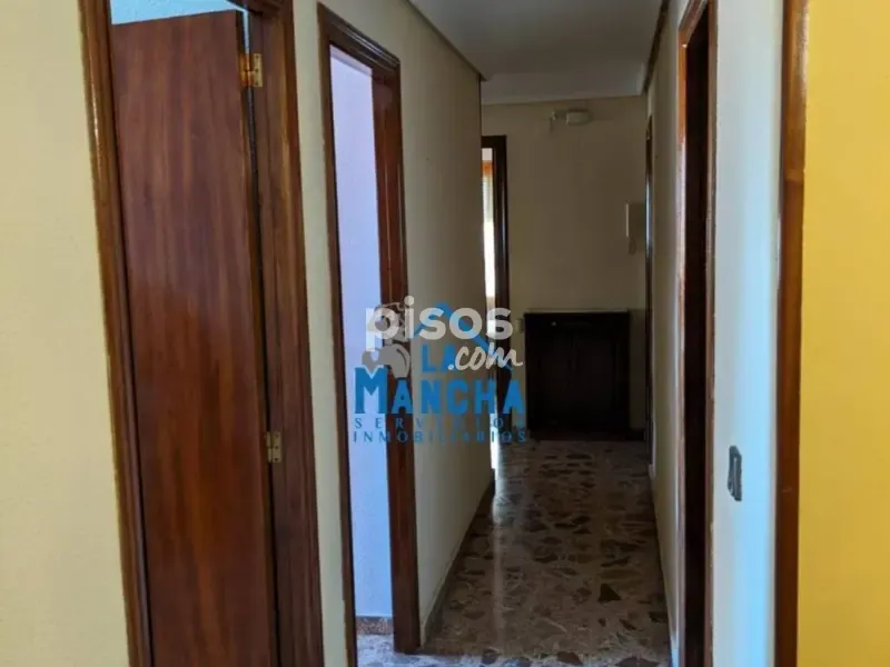 hallway_entrance