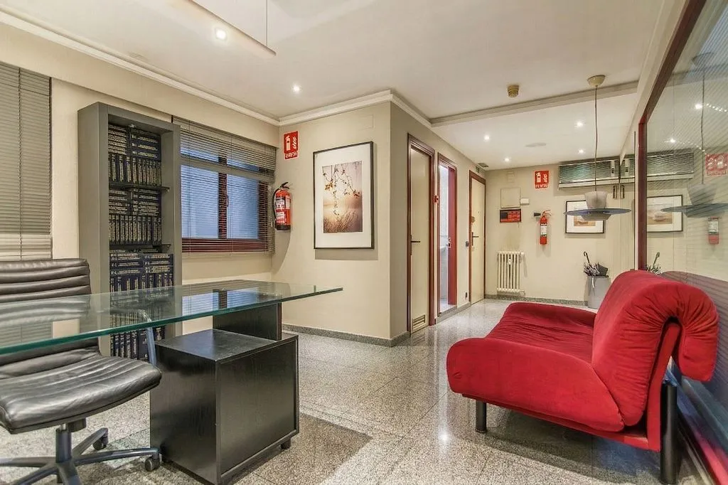 Bureau - Flat with Central Heating in Oviedo