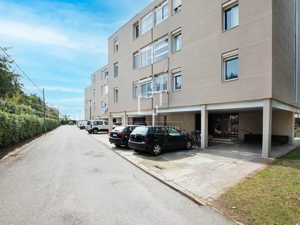 Välivaade - Luxury Flat with Pool in Gavà Mar
