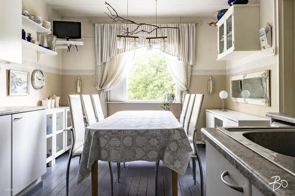 Sala da pranzo - End-Unit Cottage with Garden in Quiet Lane