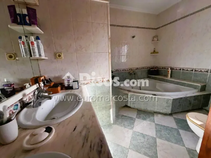 Salles de bain - Luxury Chalet with Private Pool in Elche