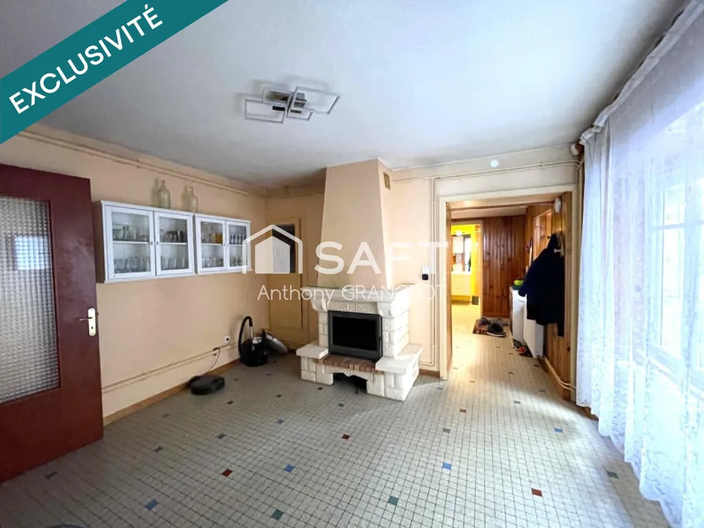 Living Room - Townhouse with Garden in Jussey