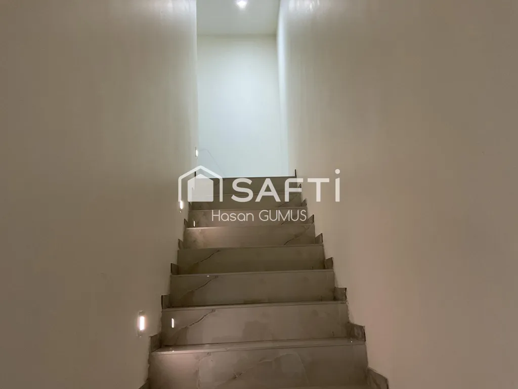 Stanze - Spacious Flat with Private Terrace in Estrablin