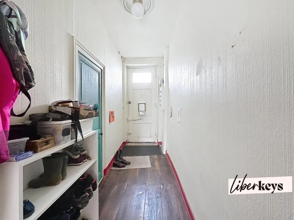 hallway_entrance