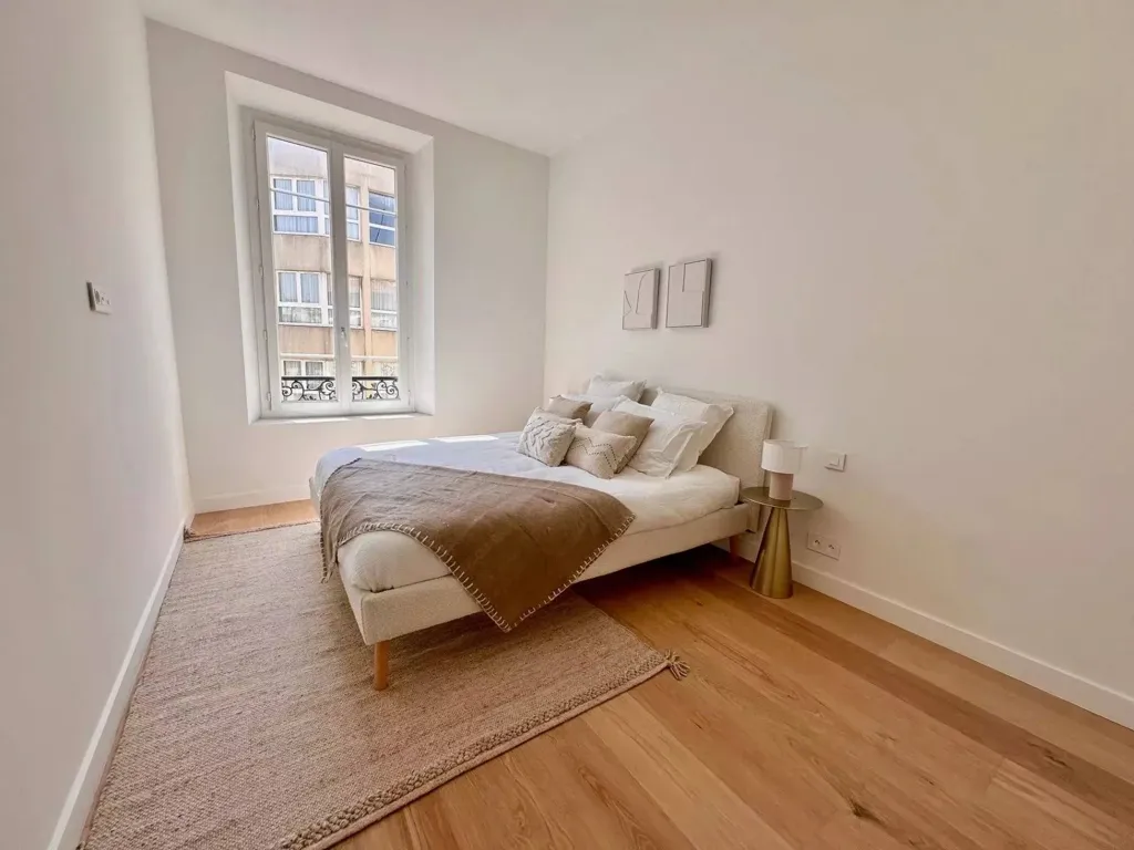 Chambres - Appartement Rénové avec Vue Panoramique à Nice