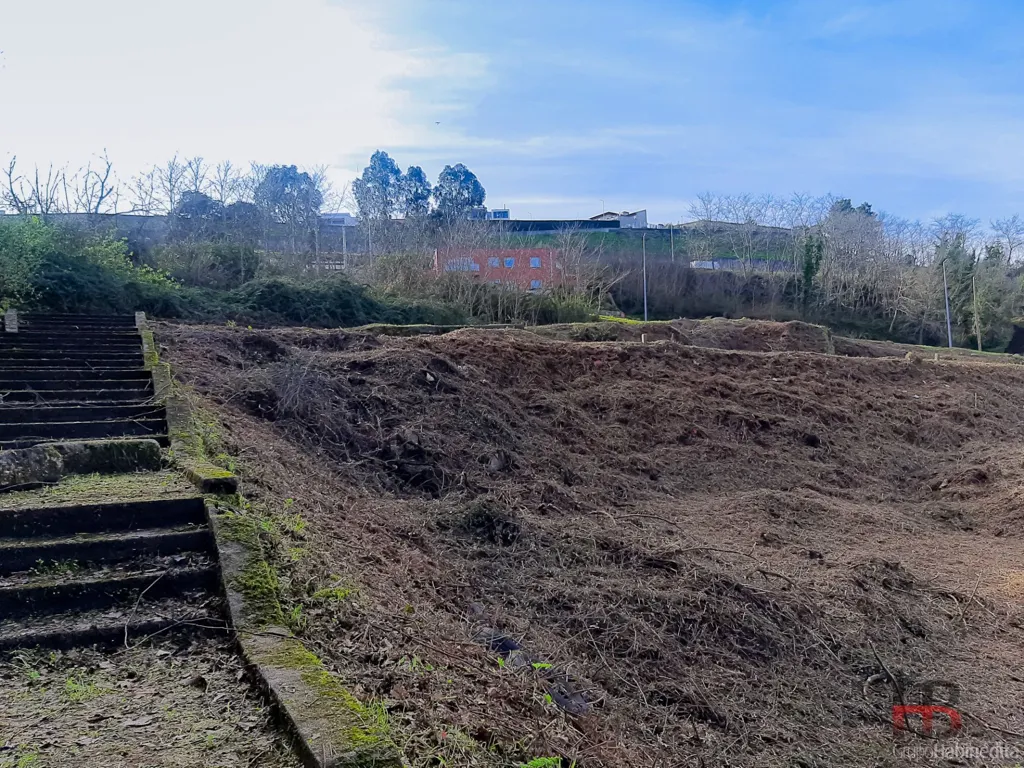 Aed - Construction Plot with River Views in Vila Nova de Gaia