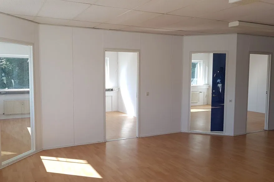 Toad - Modern Offices with Free Parking near Motorway