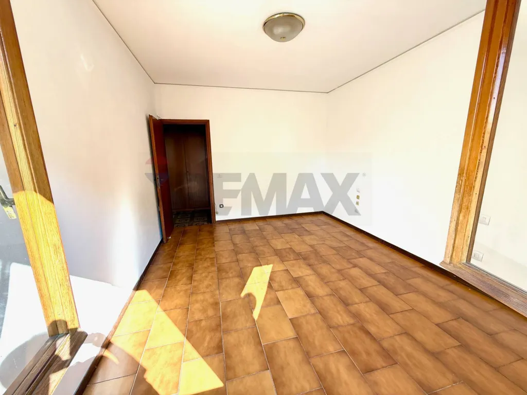 Stanze - Spacious Apartment with Terrace in Prato