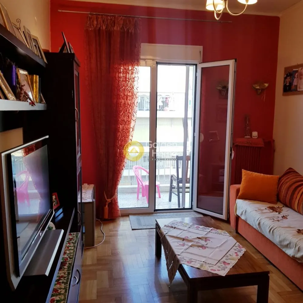Elutuba - Apartment with Balcony in Attica - Thymarakia