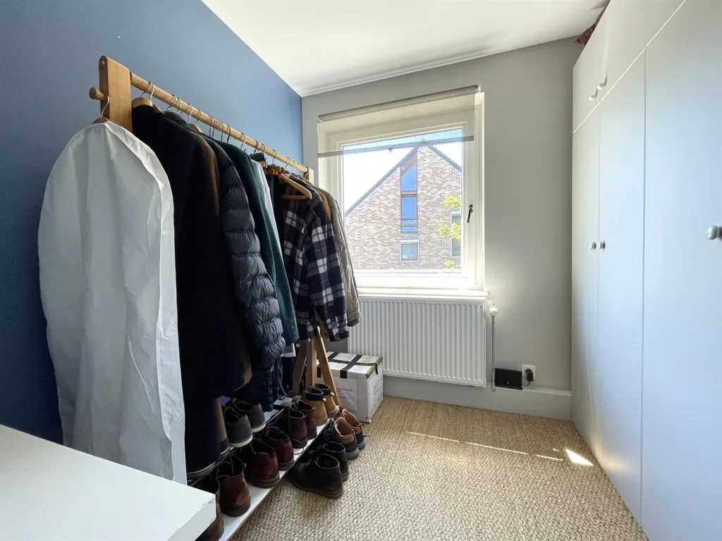 Rooms - Renovated House with Garden in Limelette