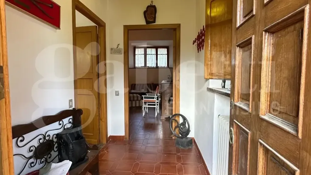 hallway_entrance