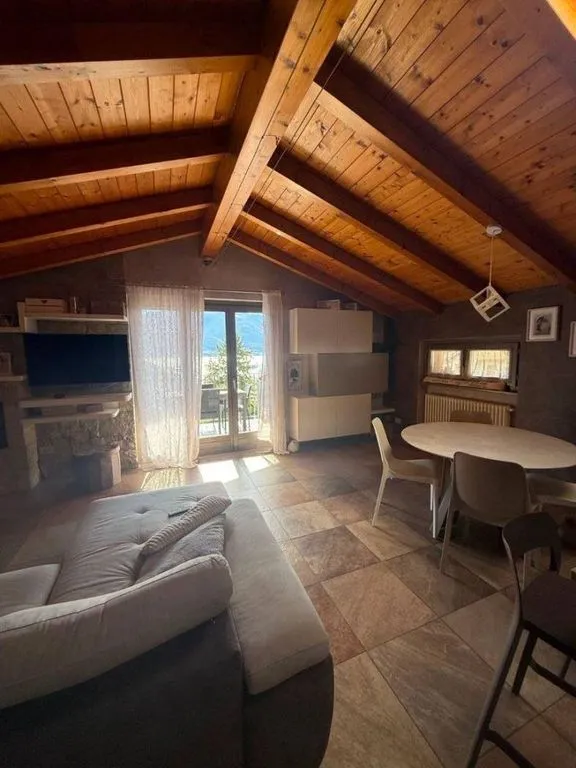 Elutuba - Luxury Apartment with Lake View in Musso